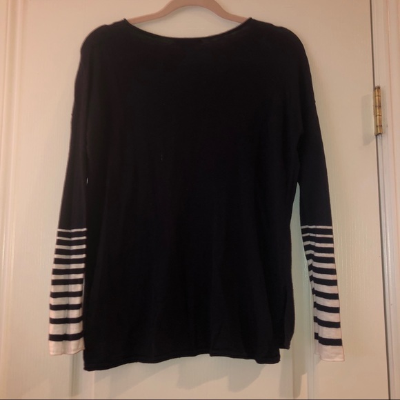 Sweater - Picture 1 of 4